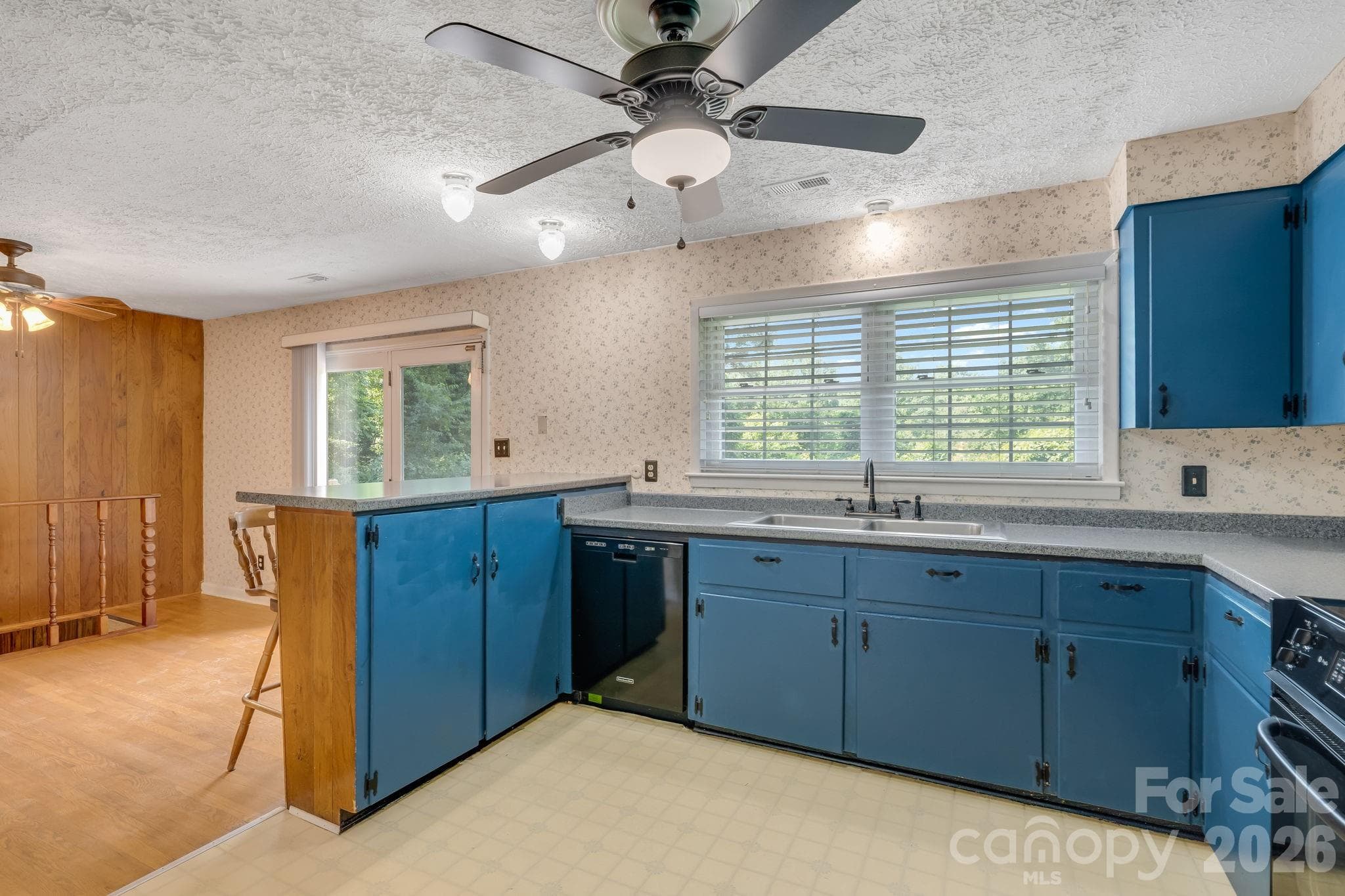 Single Family Residence at 63 Baker Place, Asheville, photo 18 of 48