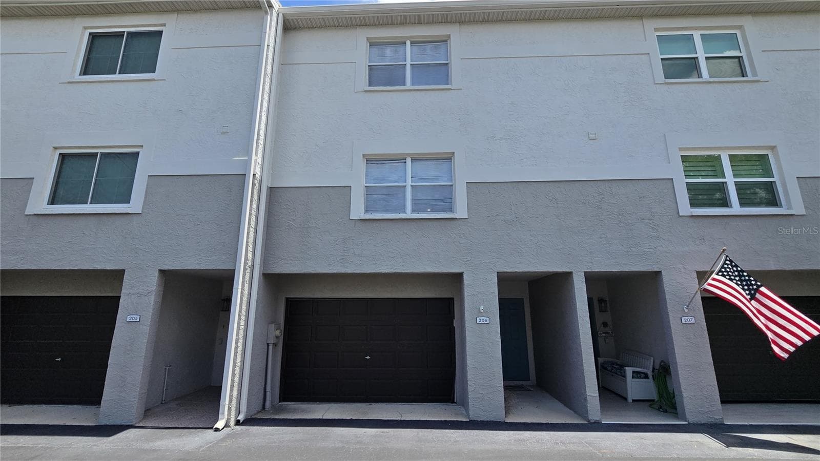 Townhouse at 521 PINELLAS BAYWAY S #206, TIERRA VERDE, photo 2 of 41