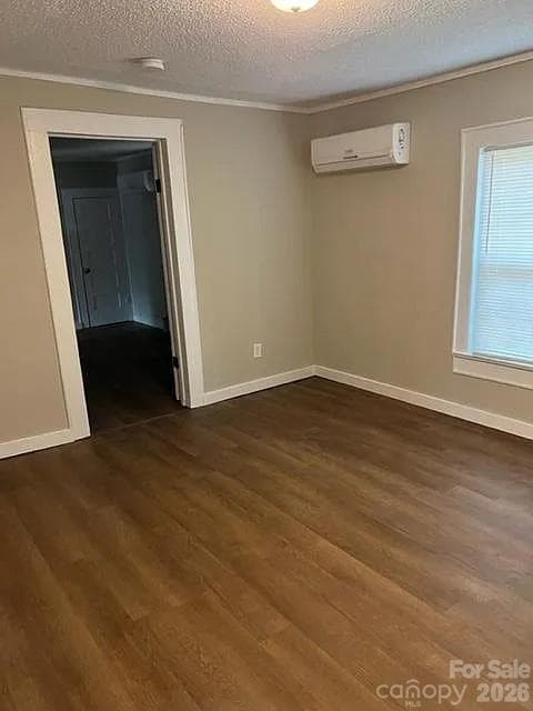 Single Family Residence at 105 N Pugh Street, Lexington, photo 8 of 9