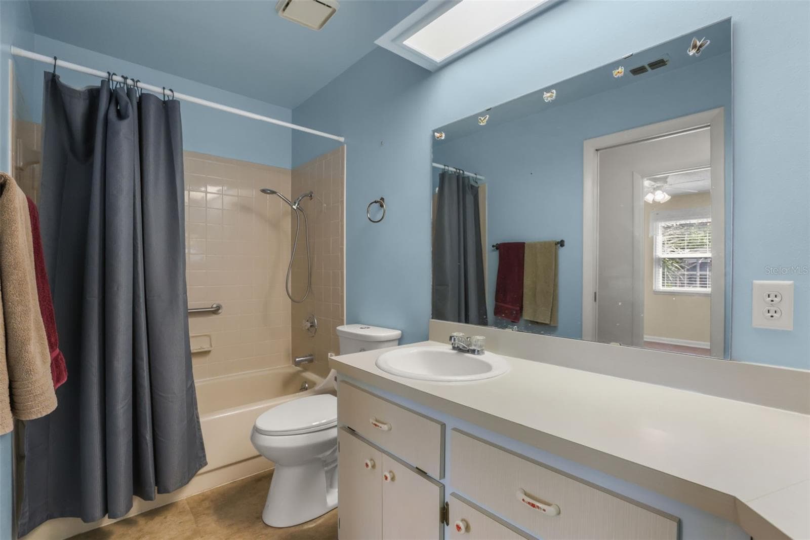 Single Family Residence at 1305 MORAY CT, LEESBURG, photo 25 of 50
