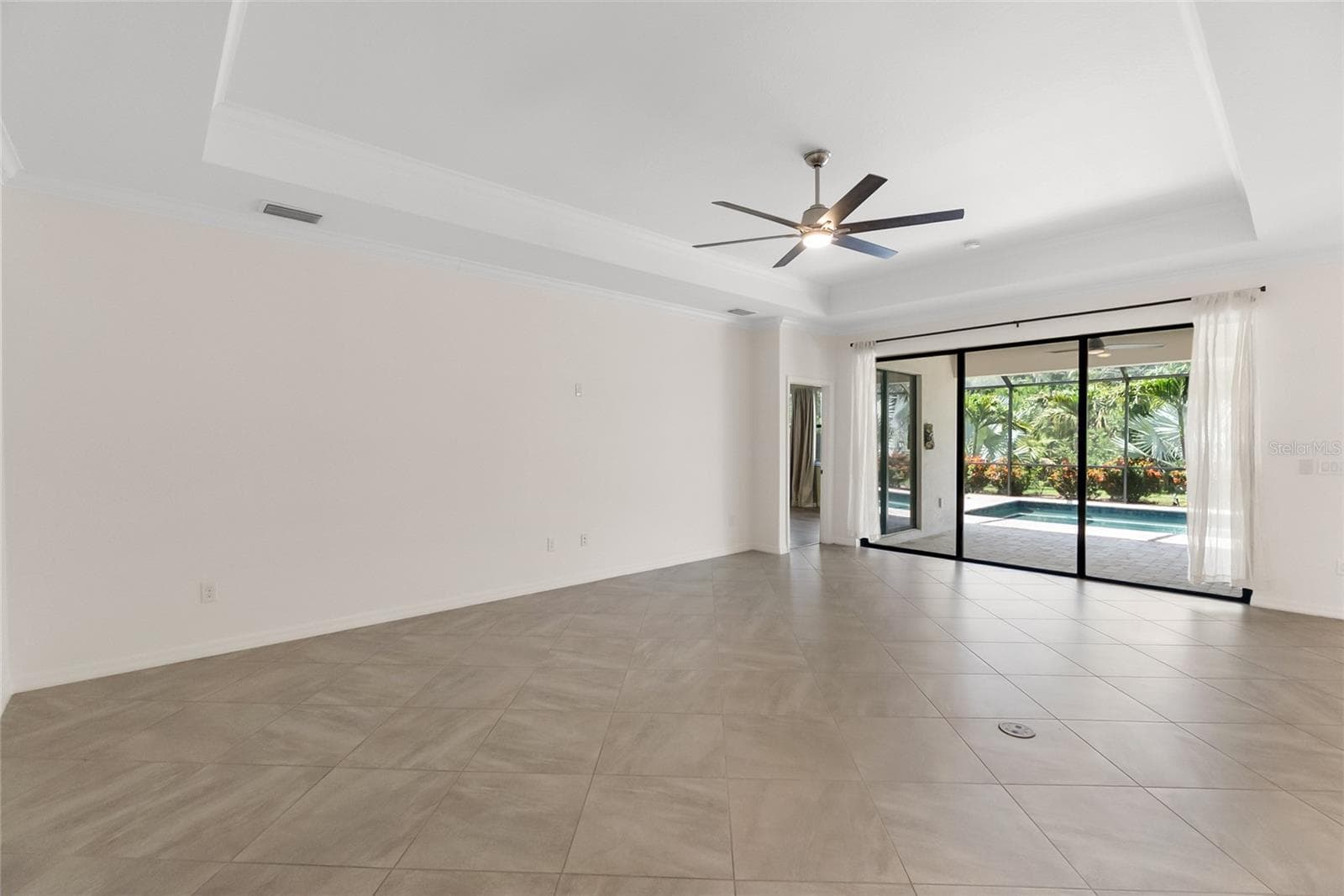 Single Family Residence at 9730 CARNOUSTIE PL, BRADENTON, photo 12 of 41