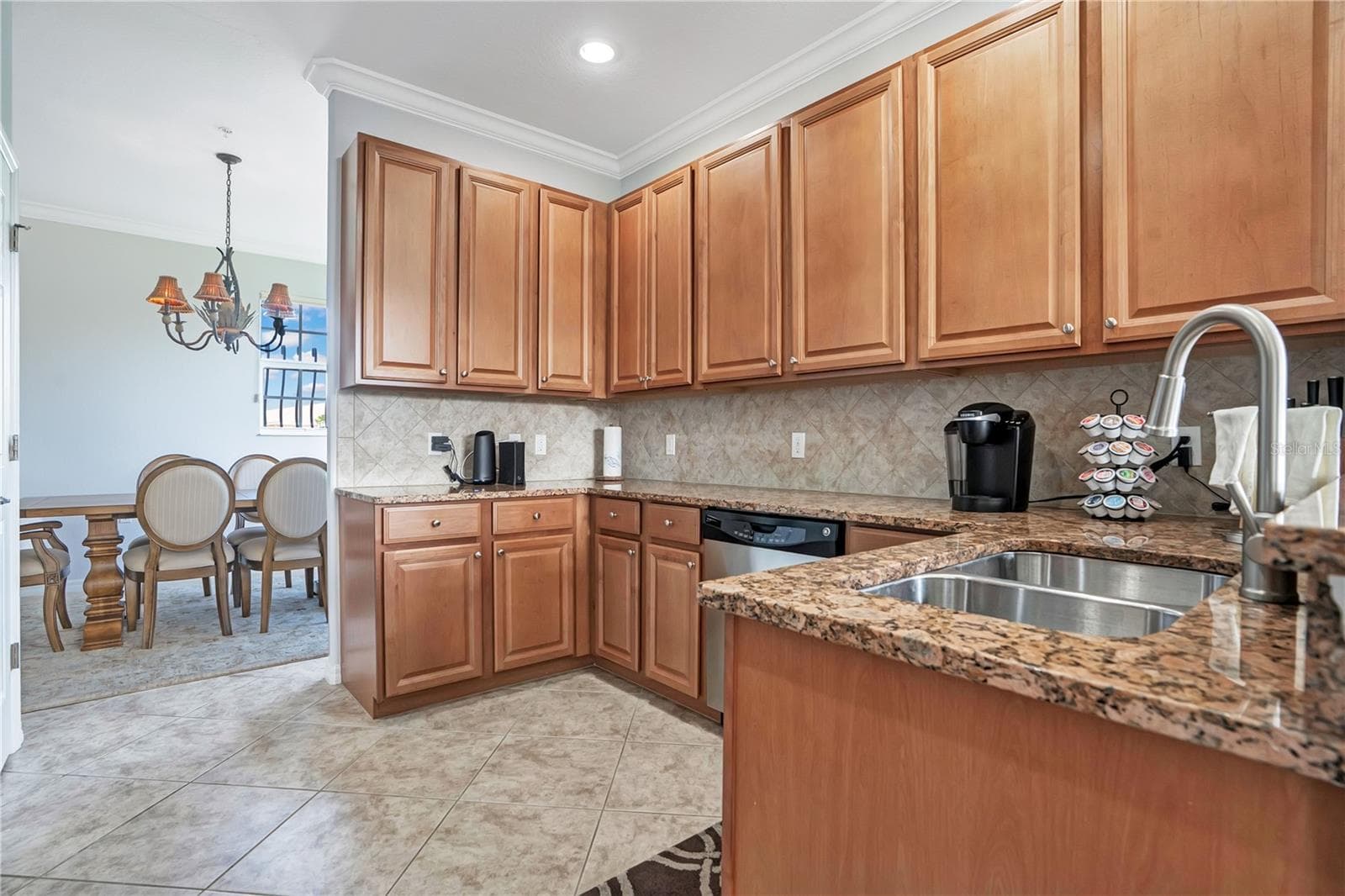 Granite Counters - 415 WINDING BROOK LN #102, BRADENTON