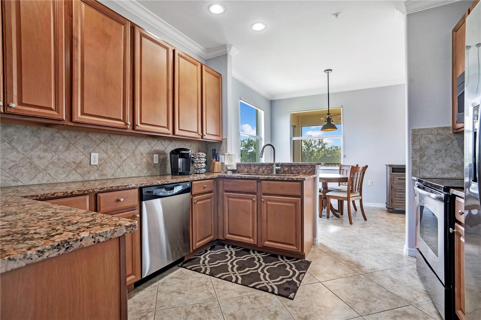 Stainless Appliances - 415 WINDING BROOK LN #102, BRADENTON