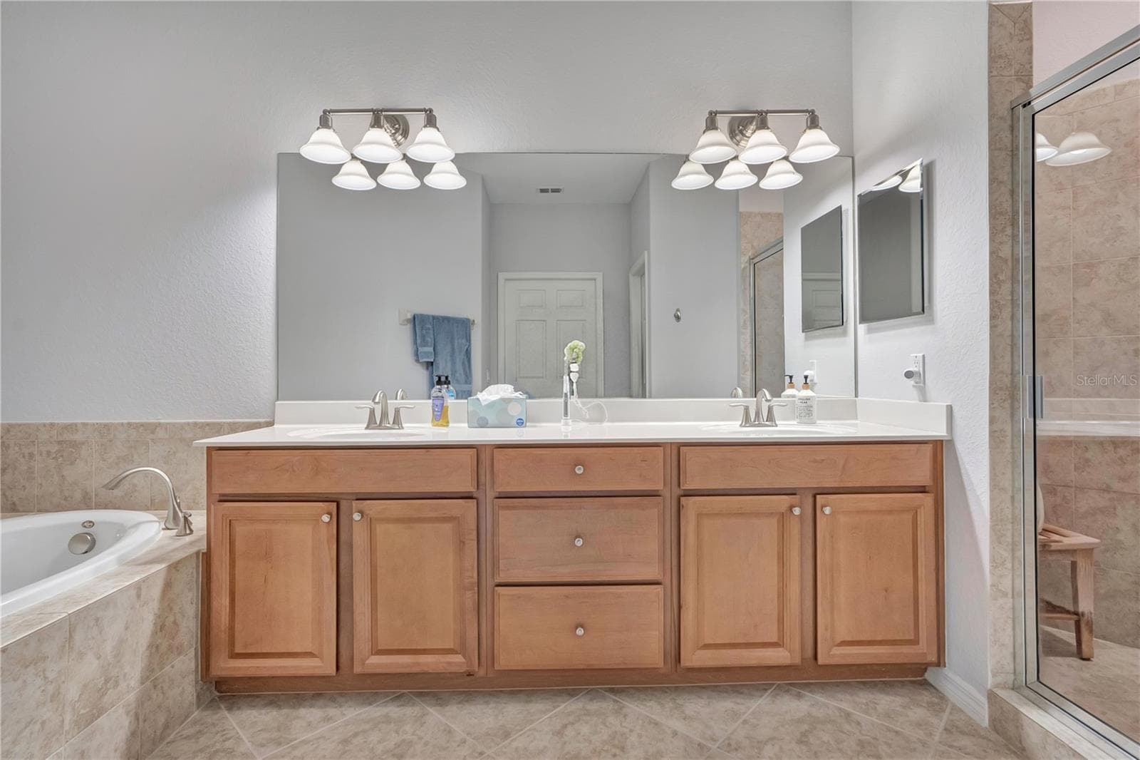 Owner's Ensuite - 415 WINDING BROOK LN #102, BRADENTON