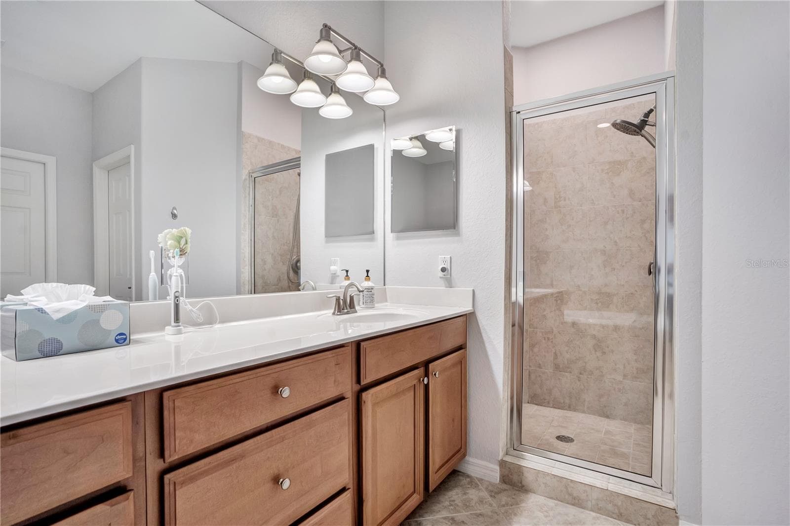 Walk in Shower - 415 WINDING BROOK LN #102, BRADENTON