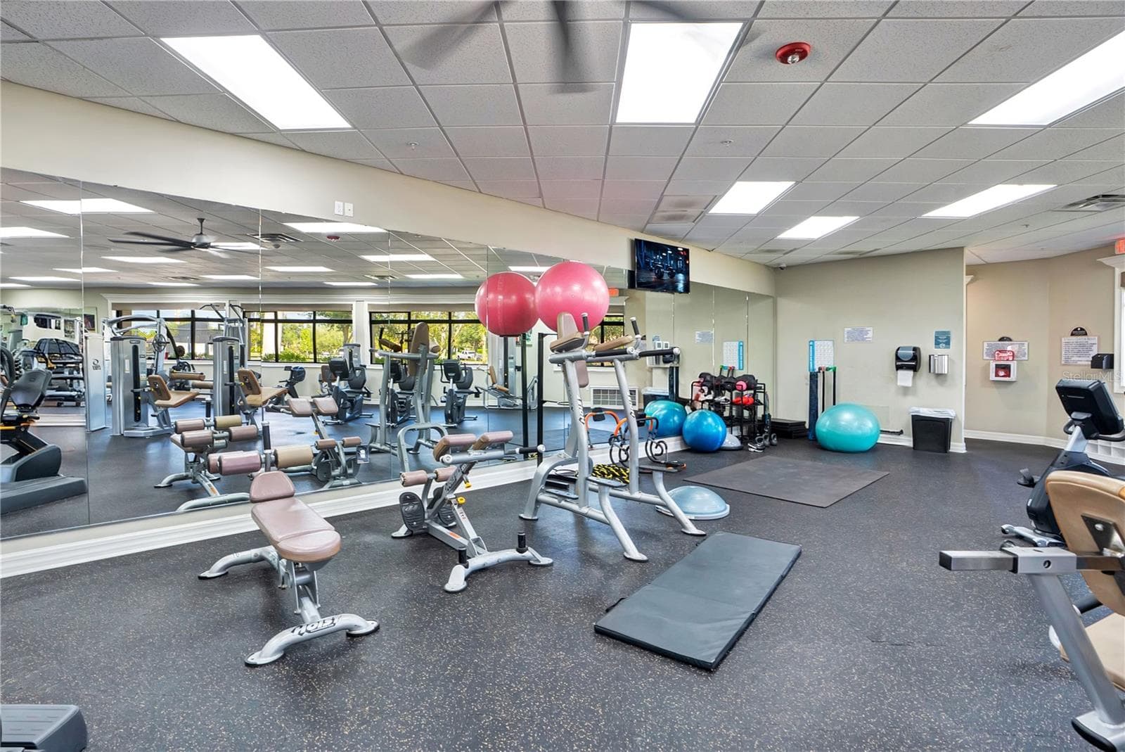 Condominium at 415 WINDING BROOK LN #102, BRADENTON, photo 53 of 78