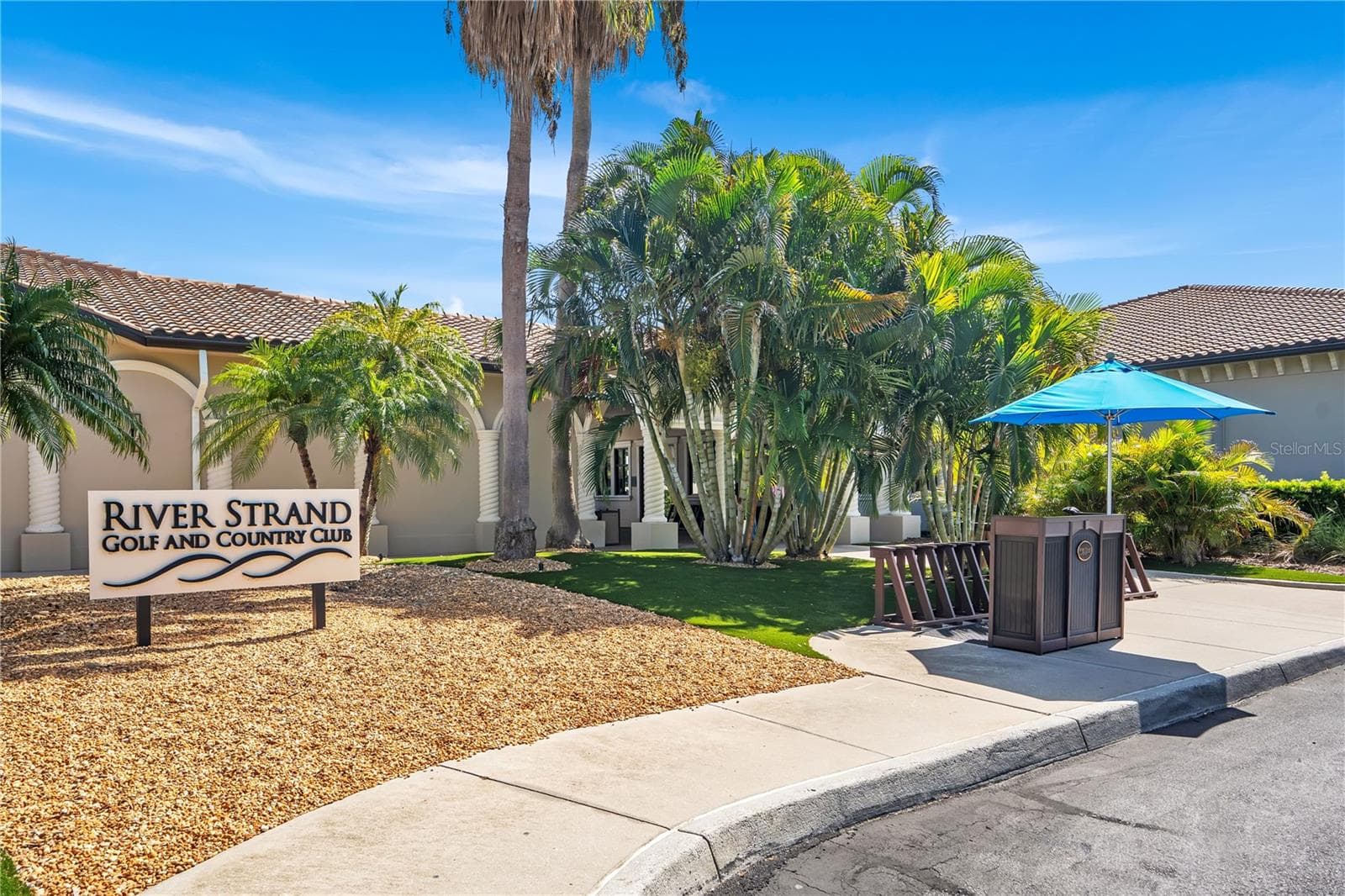 Condominium at 415 WINDING BROOK LN #102, BRADENTON, photo 60 of 78