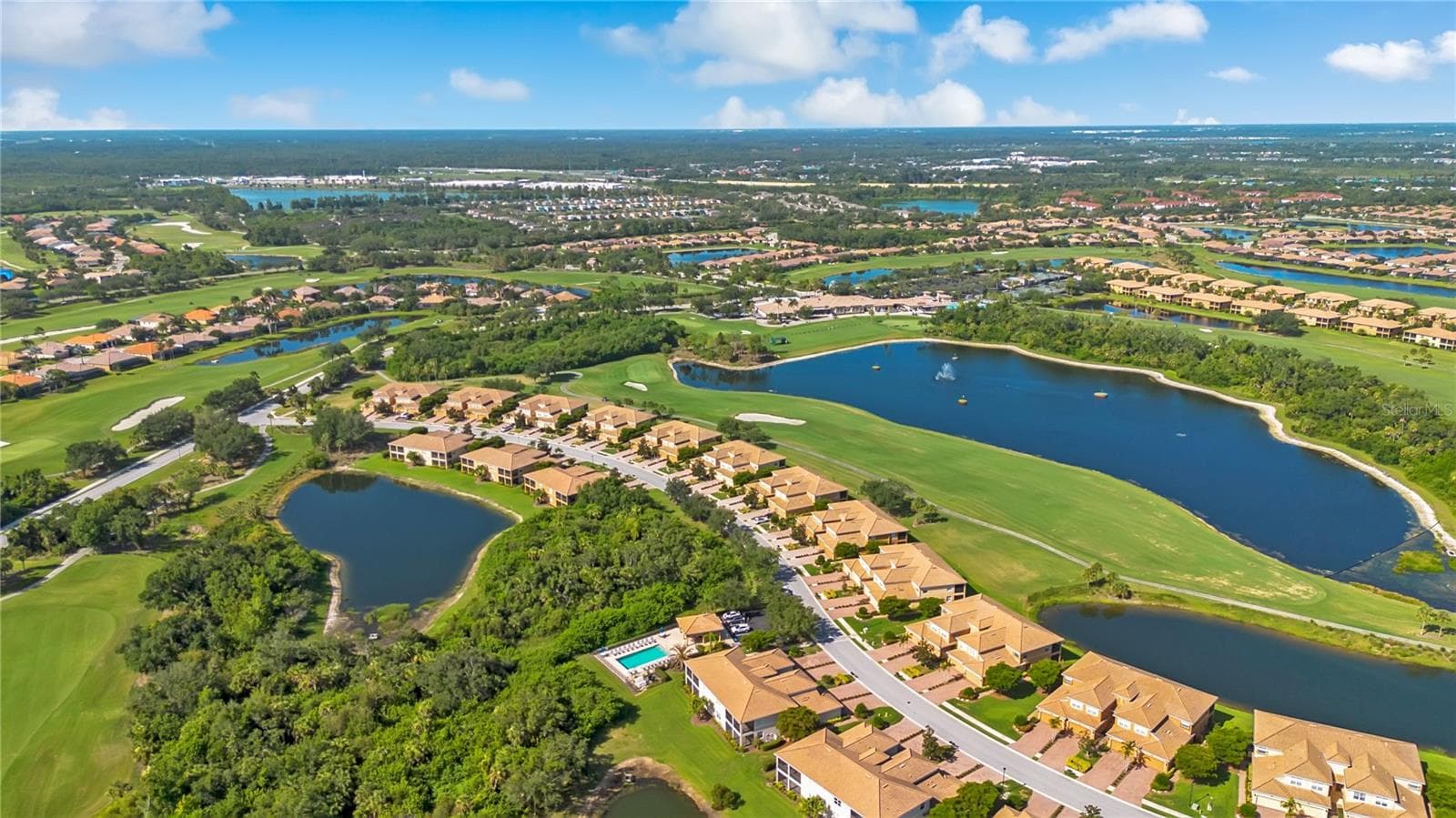 Condominium at 415 WINDING BROOK LN #102, BRADENTON, photo 69 of 78