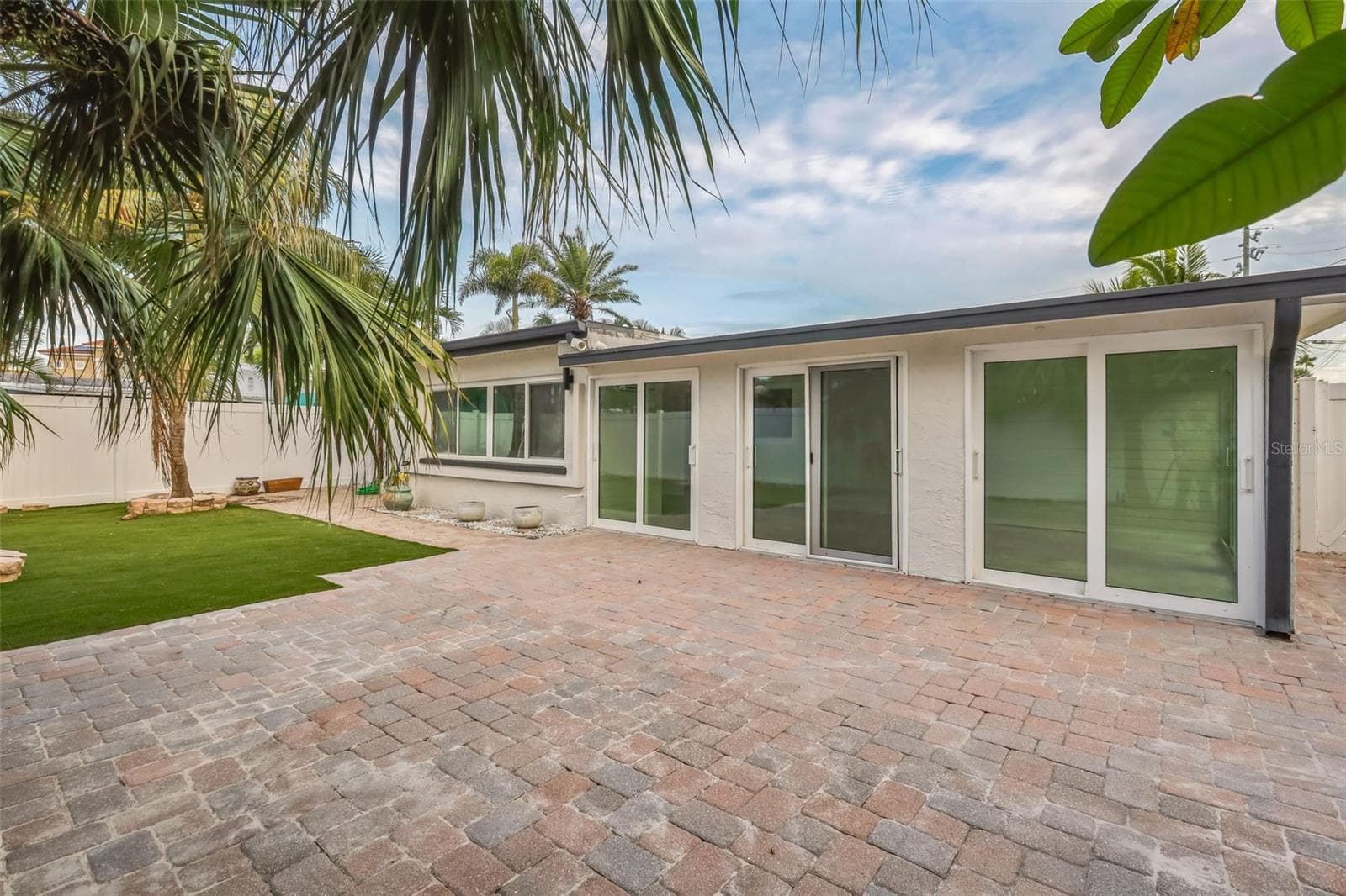Single Family Residence at 747 PRUITT DR, MADEIRA BEACH, photo 14 of 17