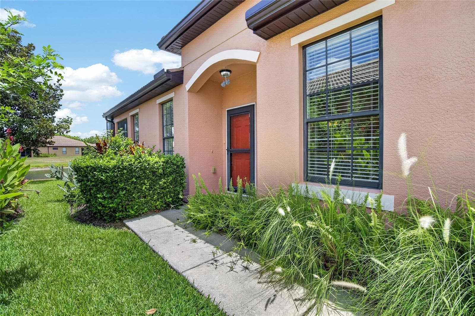 Villa at 132 SHELL FALLS DR, APOLLO BEACH, photo 4 of 97