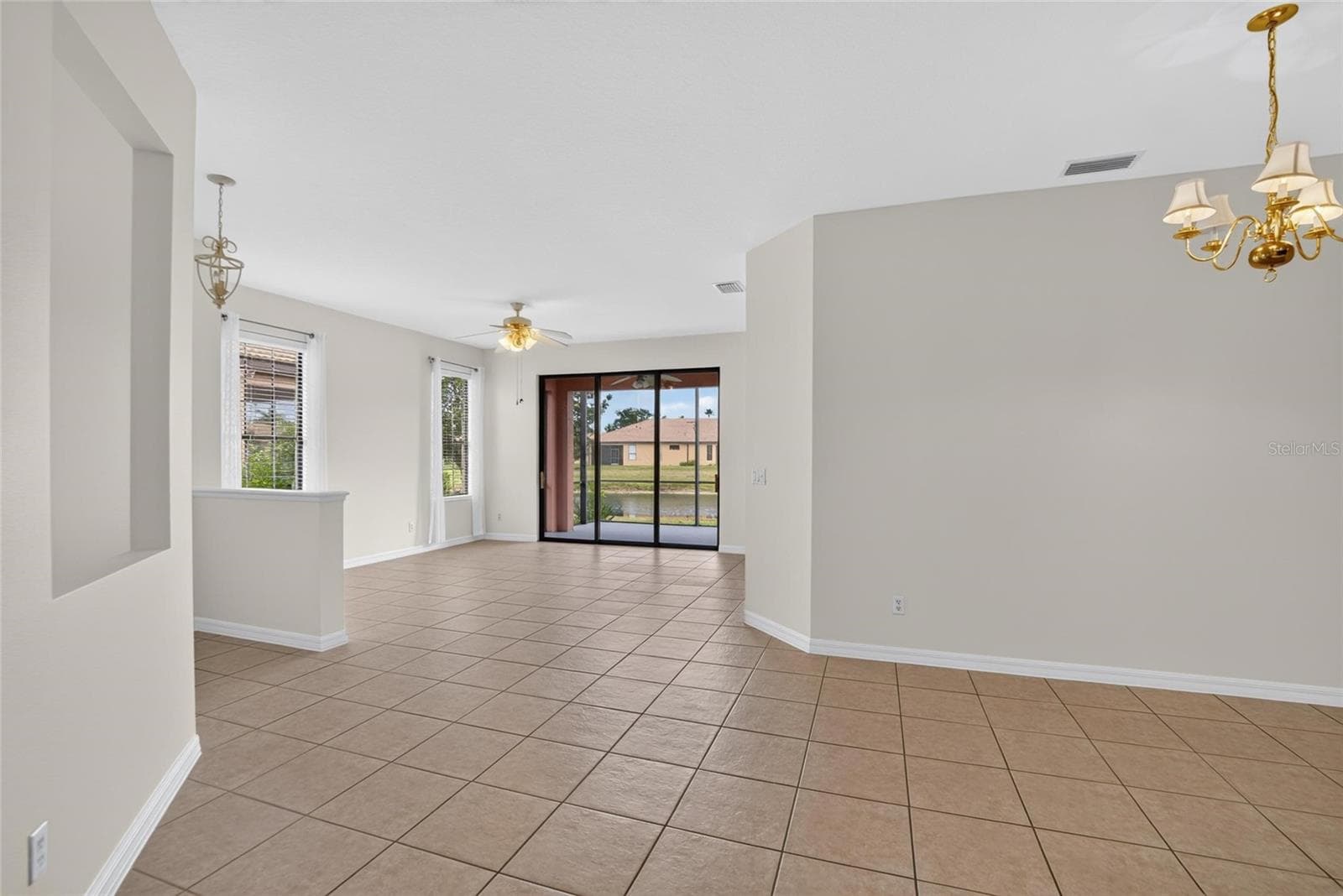 Villa at 132 SHELL FALLS DR, APOLLO BEACH, photo 13 of 97