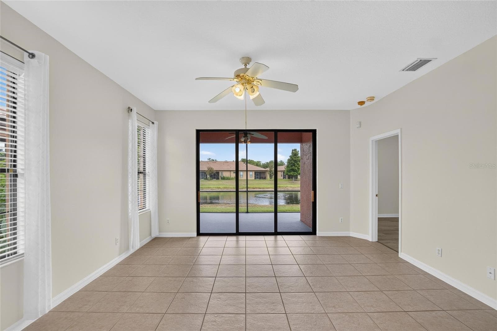 Villa at 132 SHELL FALLS DR, APOLLO BEACH, photo 17 of 97