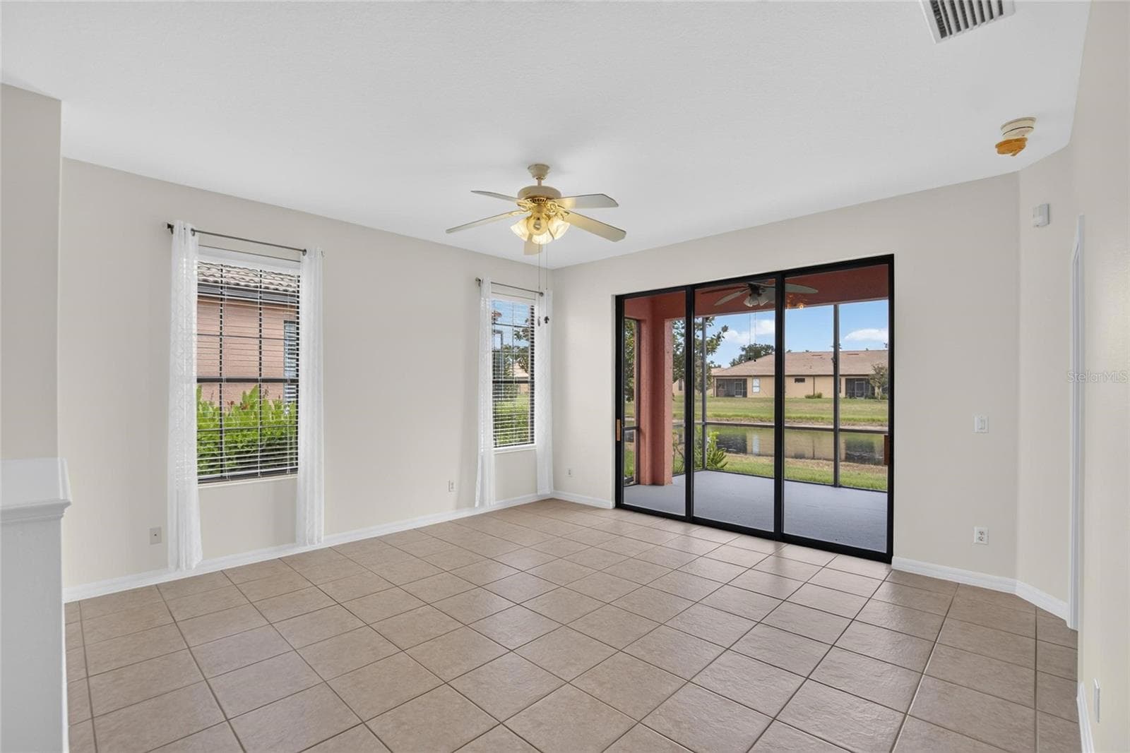 Villa at 132 SHELL FALLS DR, APOLLO BEACH, photo 19 of 97