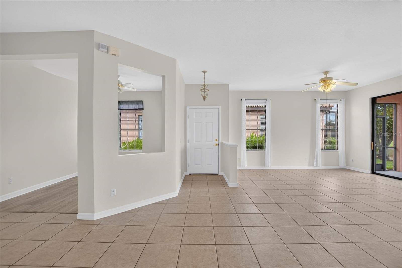 Villa at 132 SHELL FALLS DR, APOLLO BEACH, photo 23 of 97