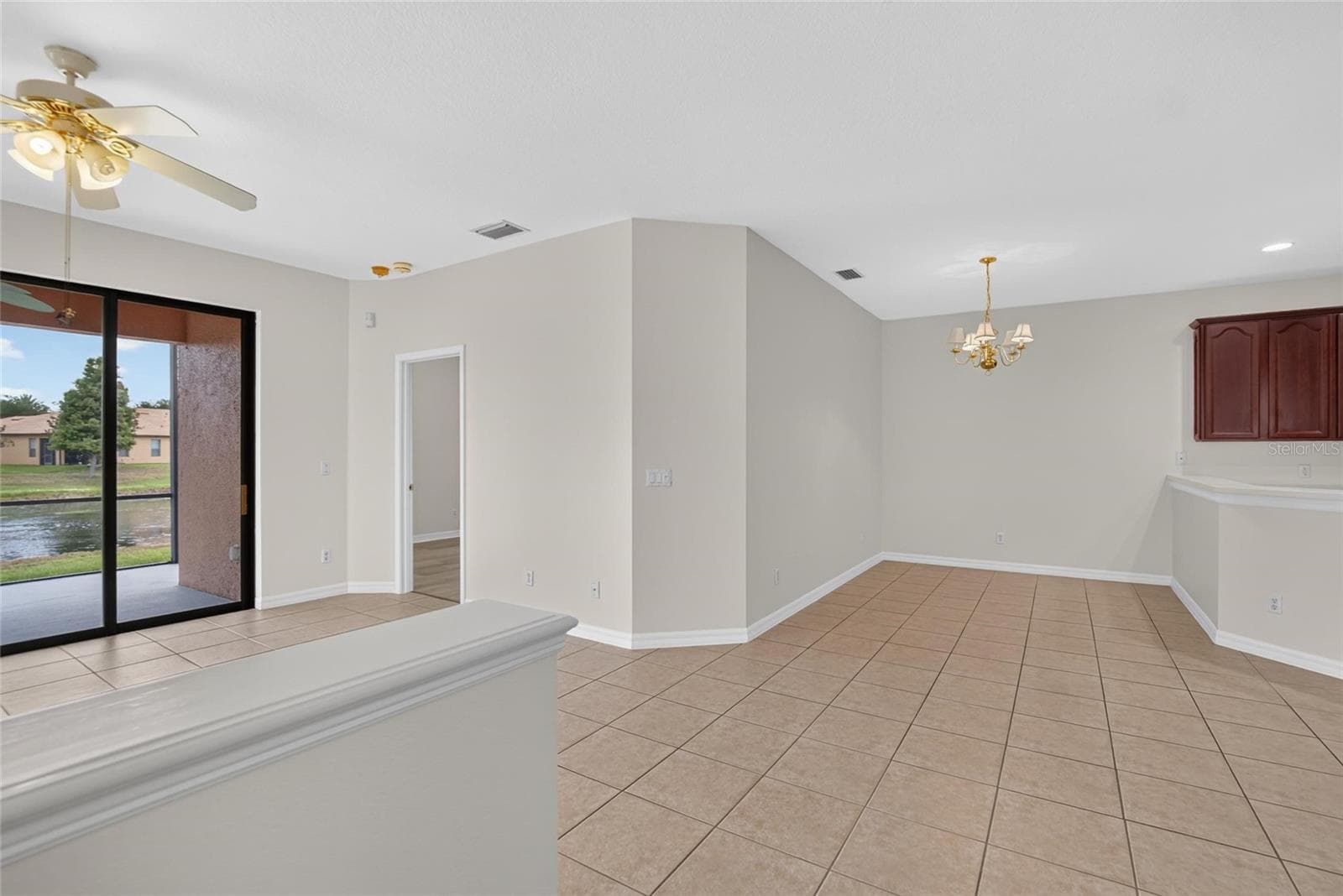 Villa at 132 SHELL FALLS DR, APOLLO BEACH, photo 24 of 97