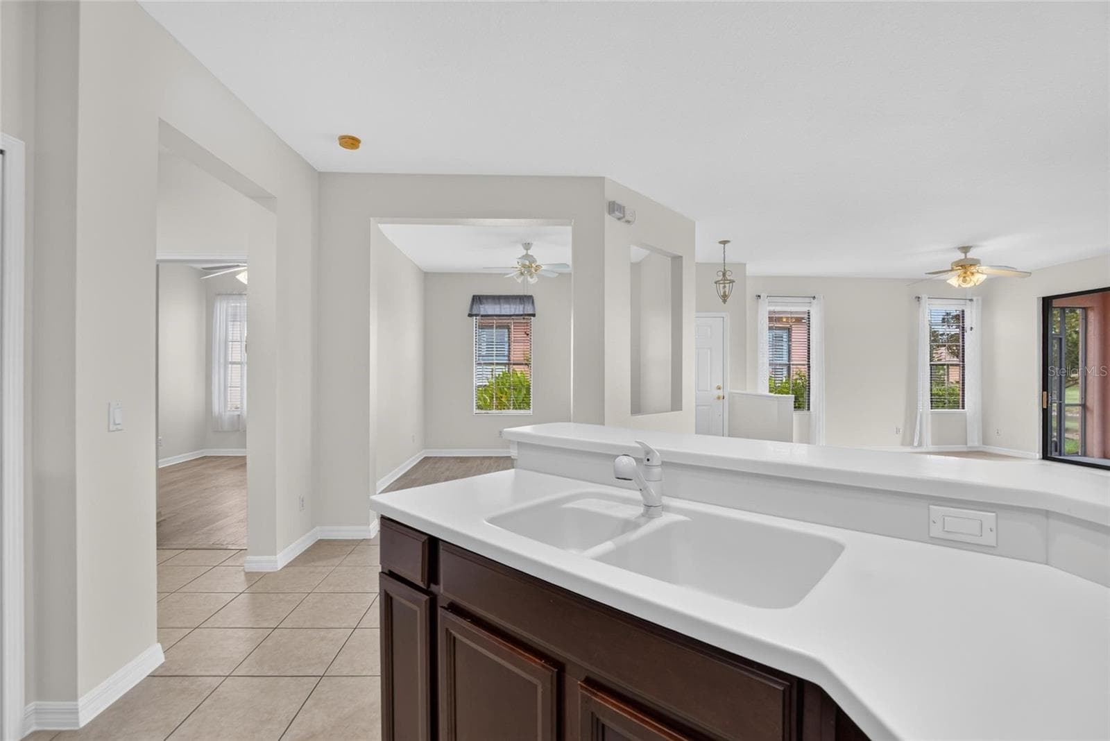 Villa at 132 SHELL FALLS DR, APOLLO BEACH, photo 25 of 97