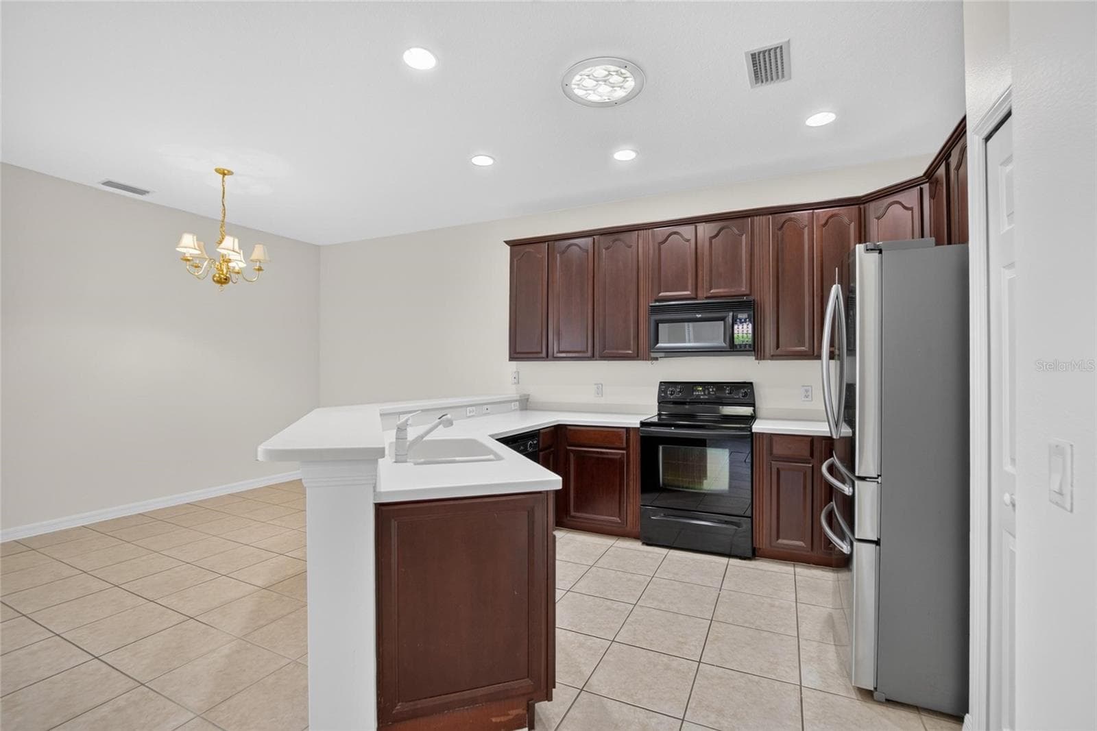 Villa at 132 SHELL FALLS DR, APOLLO BEACH, photo 27 of 97