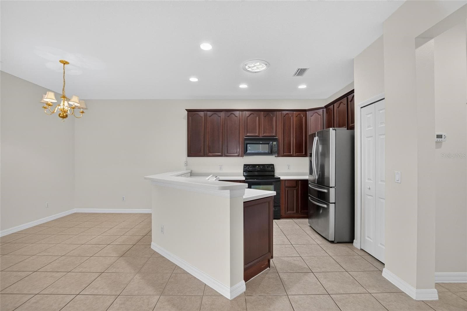 Villa at 132 SHELL FALLS DR, APOLLO BEACH, photo 28 of 97