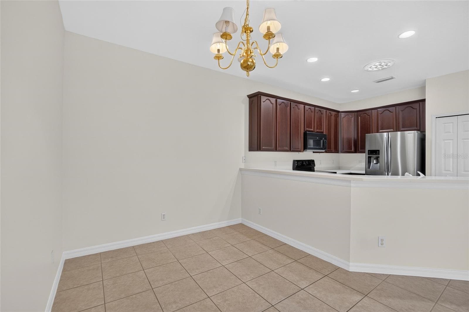 Villa at 132 SHELL FALLS DR, APOLLO BEACH, photo 32 of 97