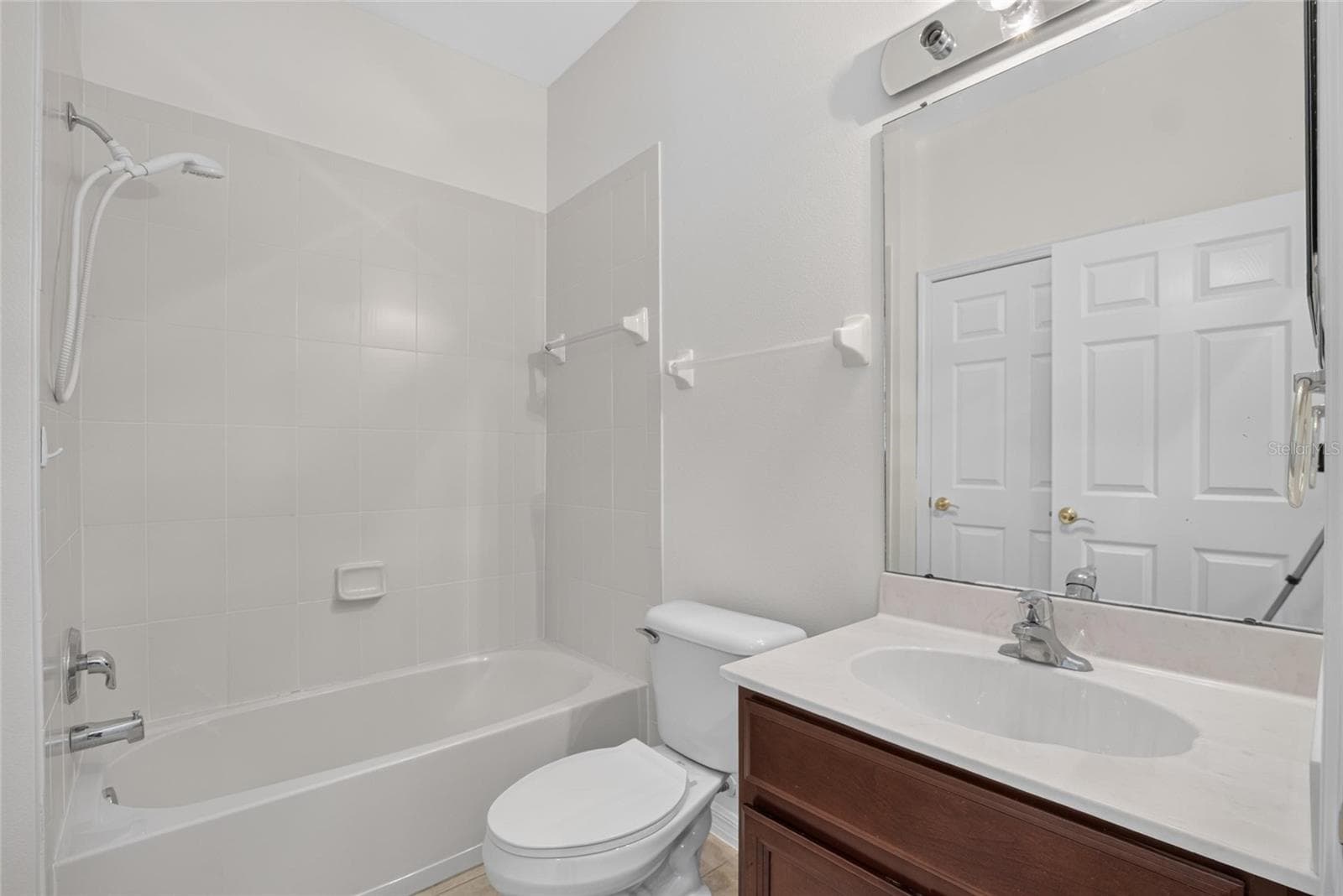 Villa at 132 SHELL FALLS DR, APOLLO BEACH, photo 50 of 97