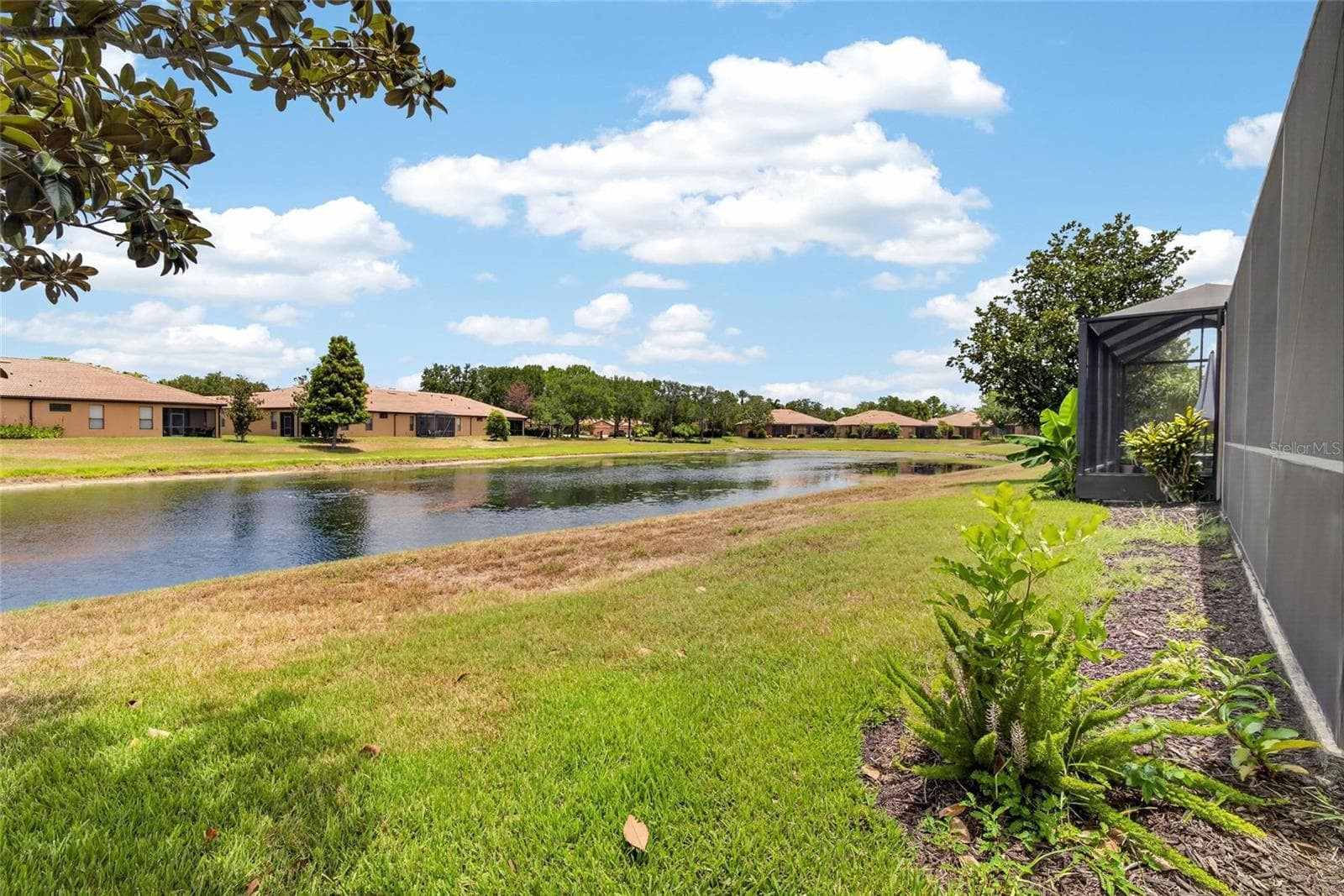Villa at 132 SHELL FALLS DR, APOLLO BEACH, photo 61 of 97