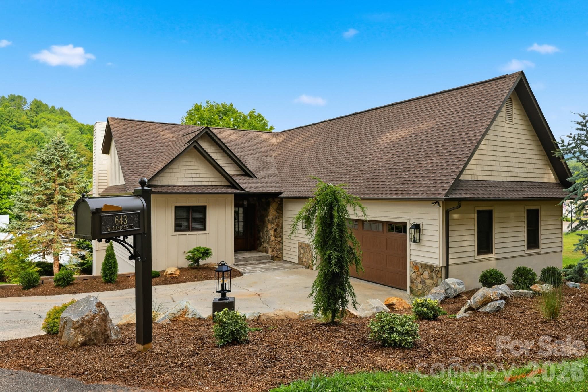 643 W Landing Drive