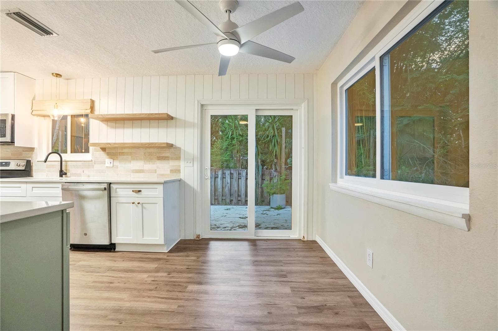Single Family Residence at 16 RAINTREE CT, ORMOND BEACH, photo 14 of 37