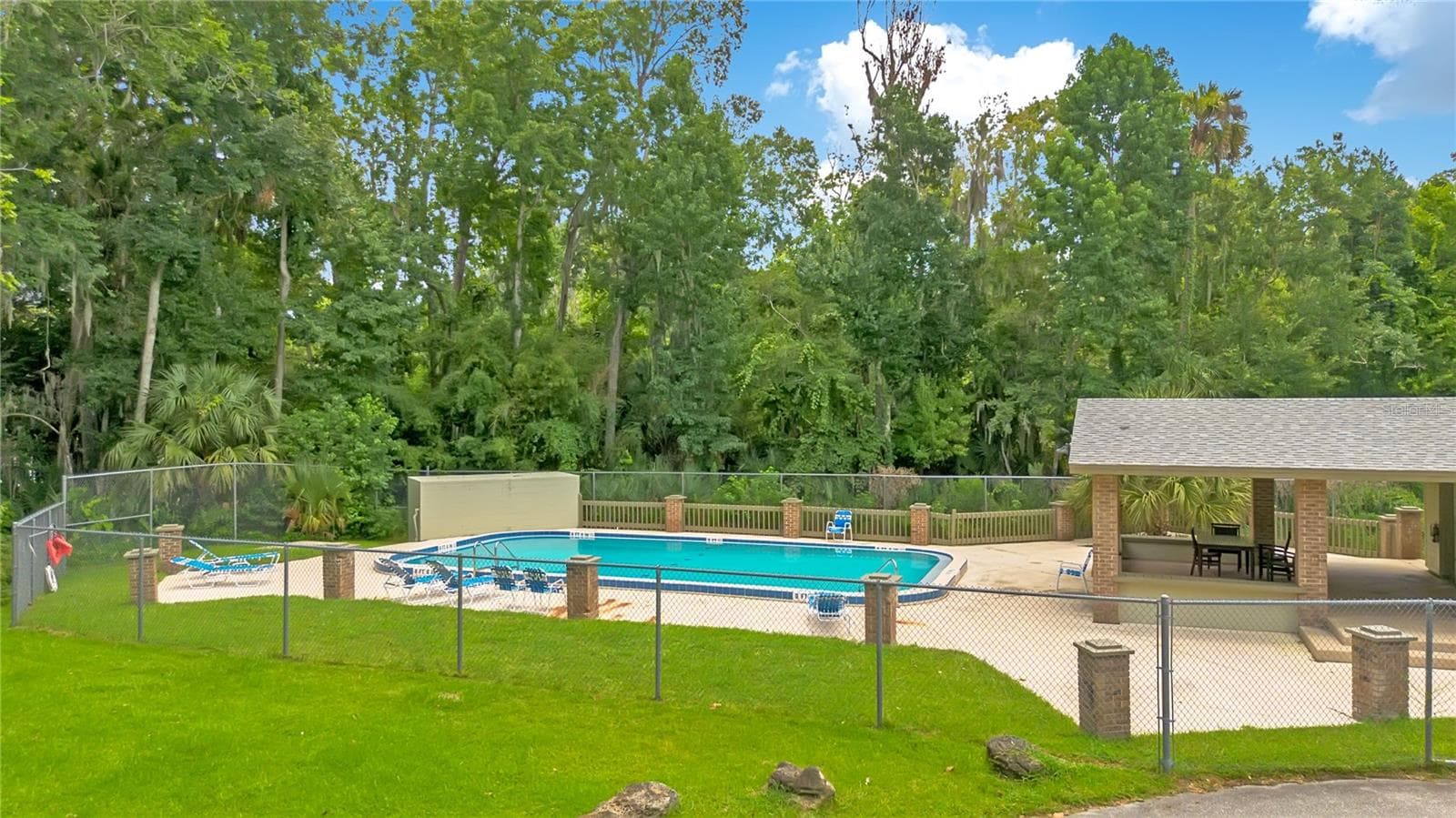 Single Family Residence at 16 RAINTREE CT, ORMOND BEACH, photo 31 of 37