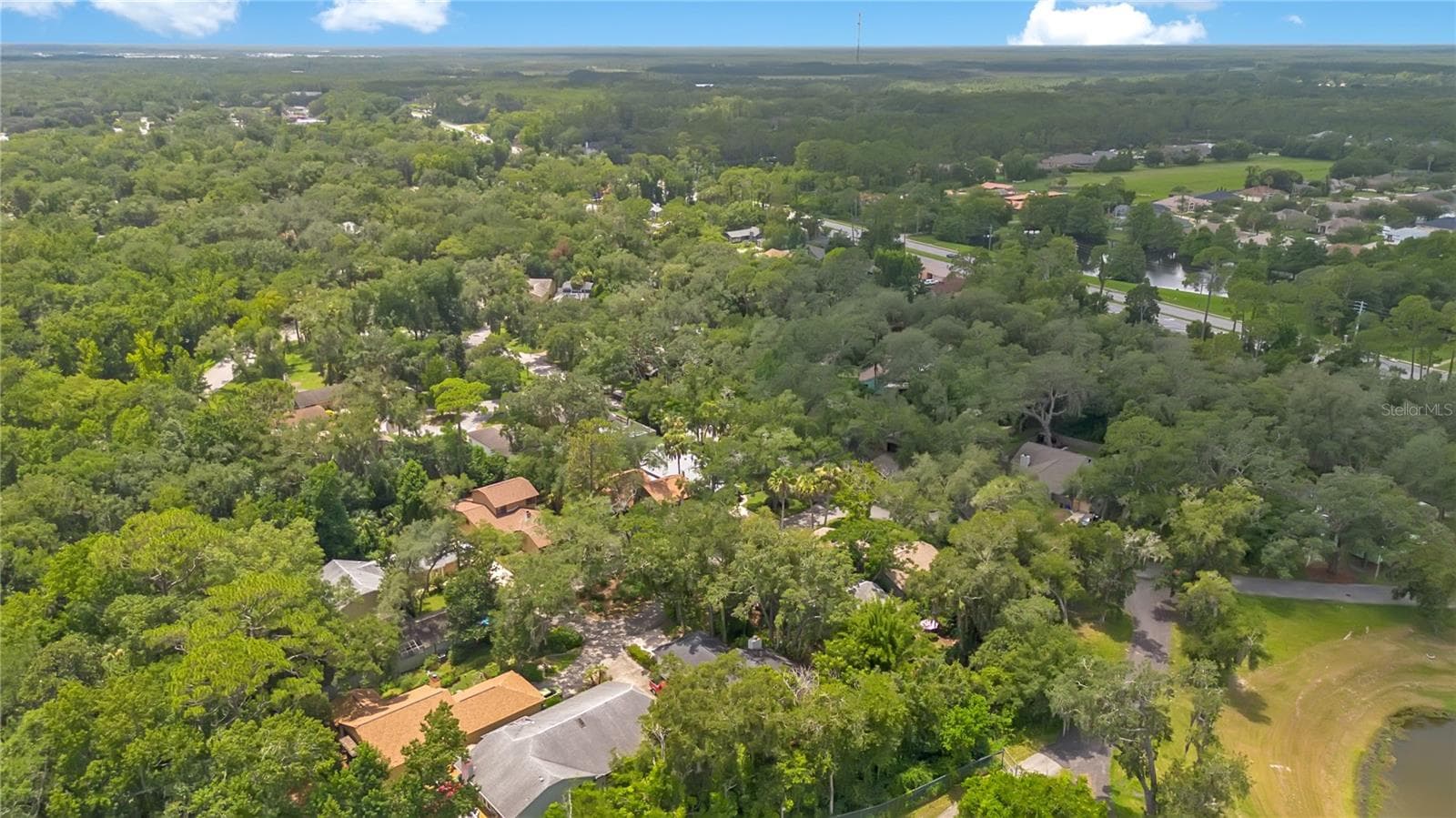 Single Family Residence at 16 RAINTREE CT, ORMOND BEACH, photo 35 of 37