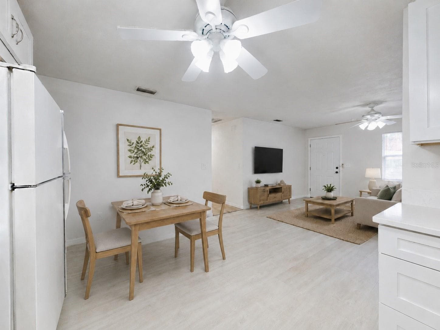Single Family Residence at 111 VALENCIA DR, EDGEWATER, photo 3 of 81