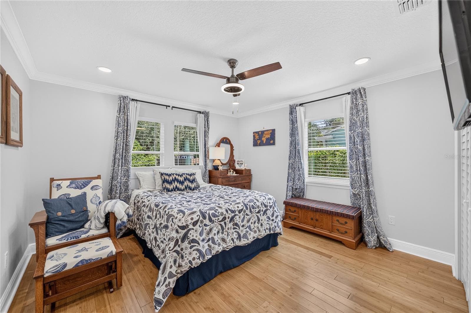 guest bedroom #1 - 2028 ILLINOIS ST, ORLANDO