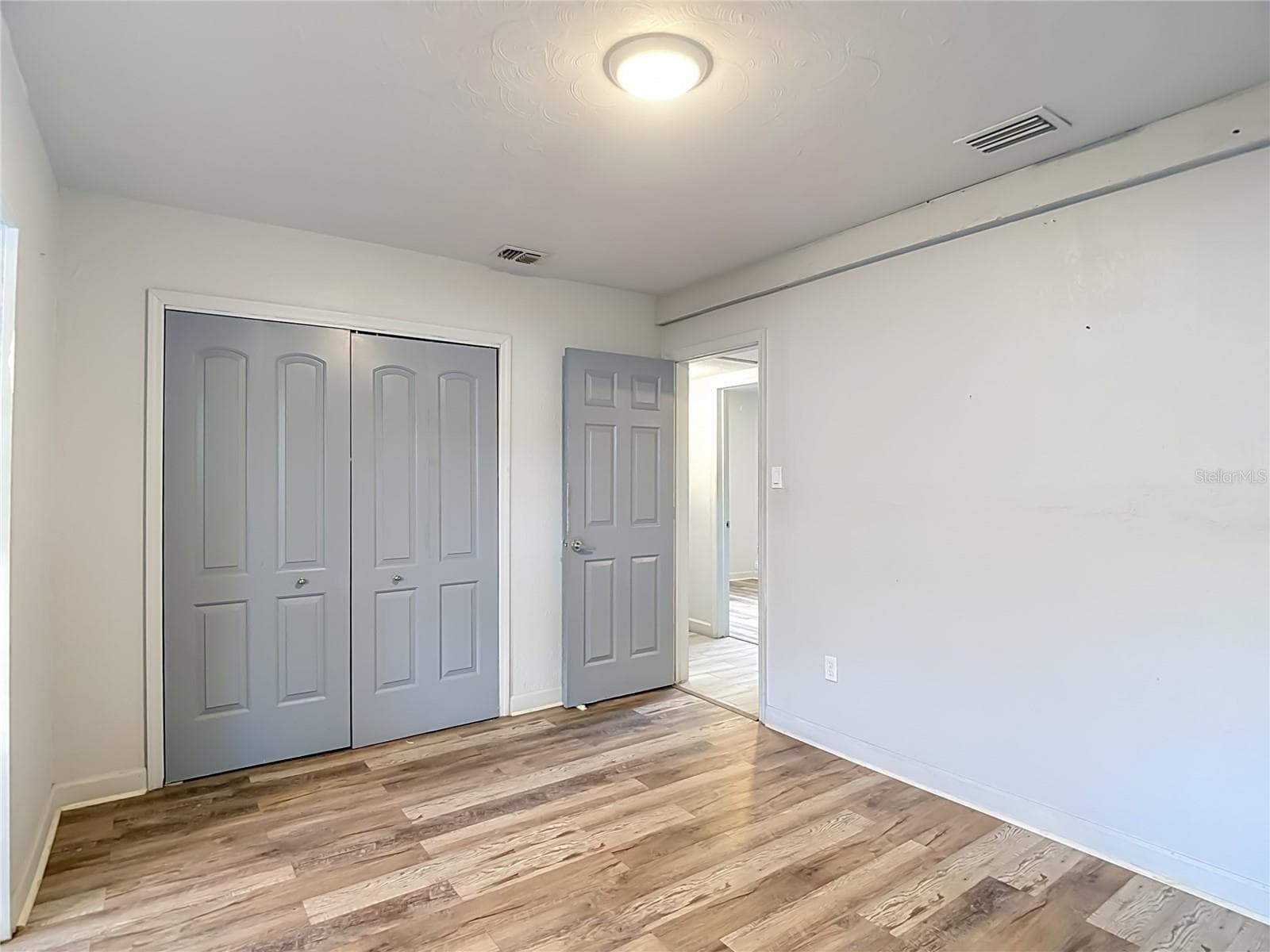 Single Family Residence at 3313 W KATHLEEN ST, TAMPA, photo 16 of 46