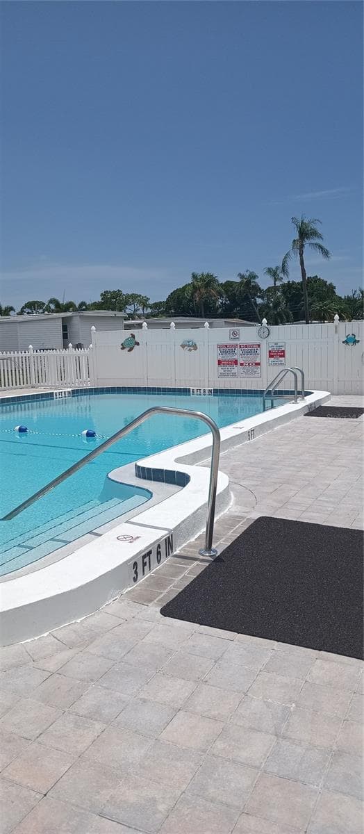 Pool - 313 DANUBE CIR, BRADENTON