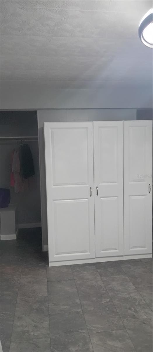 Lots of storage - 313 DANUBE CIR, BRADENTON