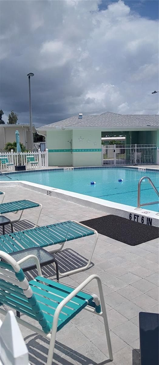 Pool - 313 DANUBE CIR, BRADENTON