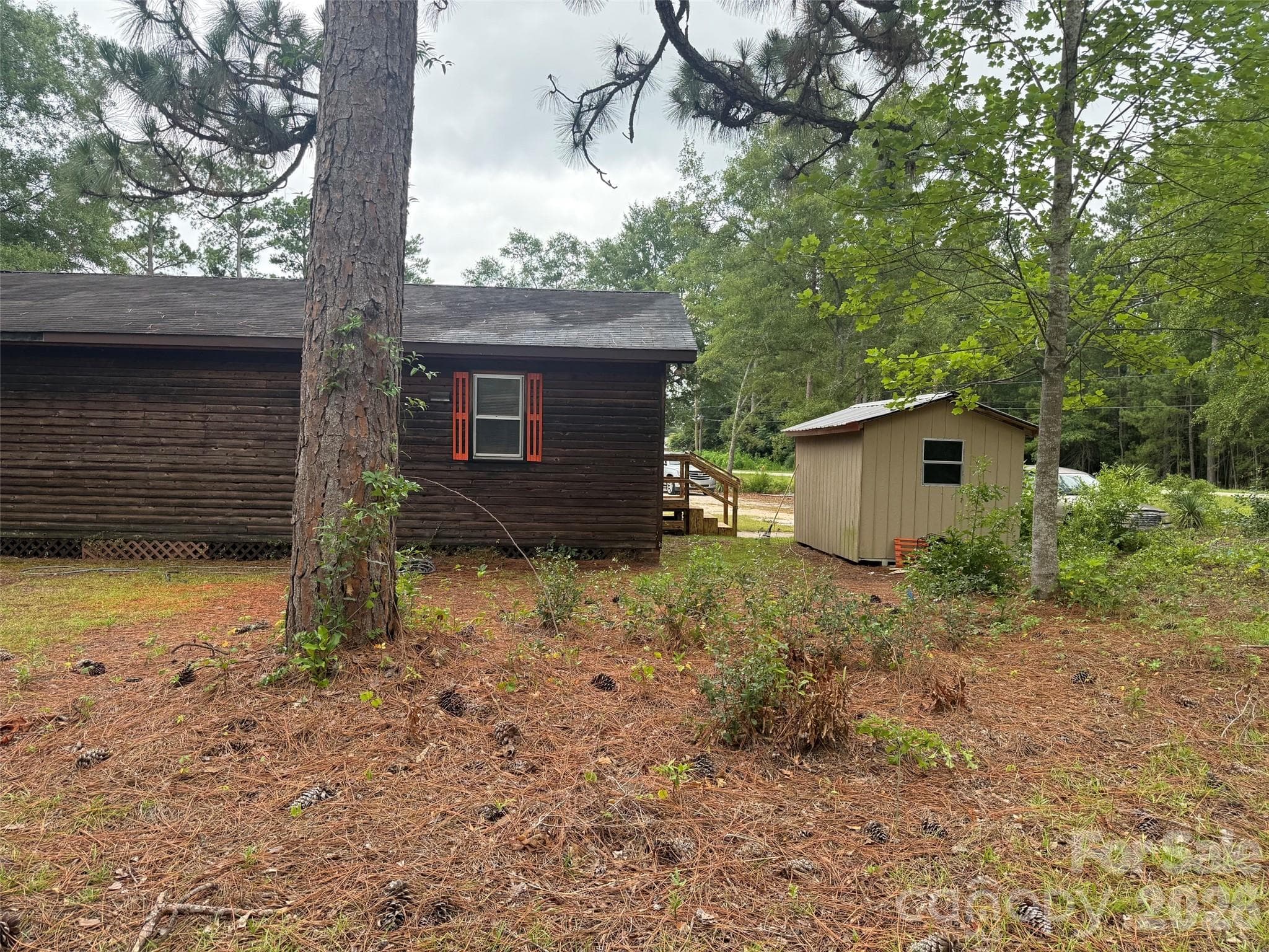 Single Family Residence at 6846 Highway 341 Highway, Kershaw, photo 9 of 24