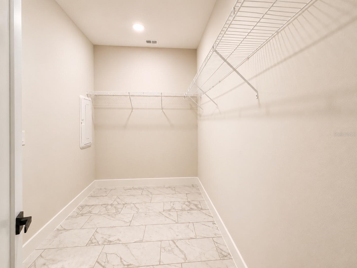Single Family Residence at 807 SANTA BARBARA DR, SANFORD, photo 22 of 34