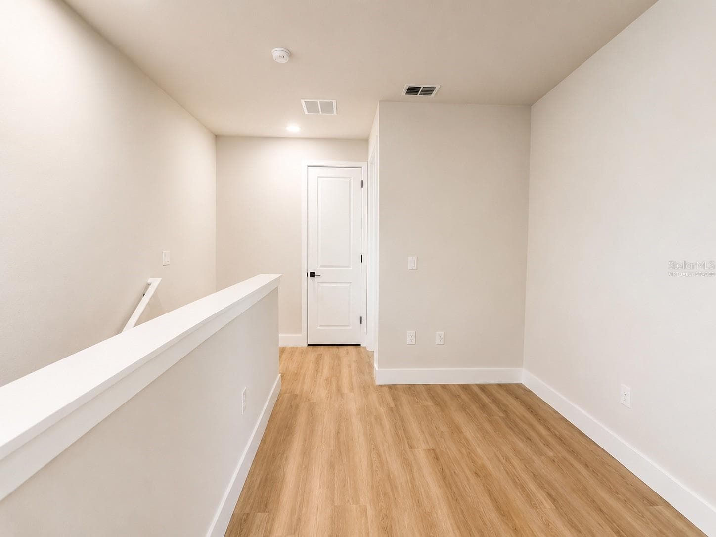 Single Family Residence at 807 SANTA BARBARA DR, SANFORD, photo 27 of 34