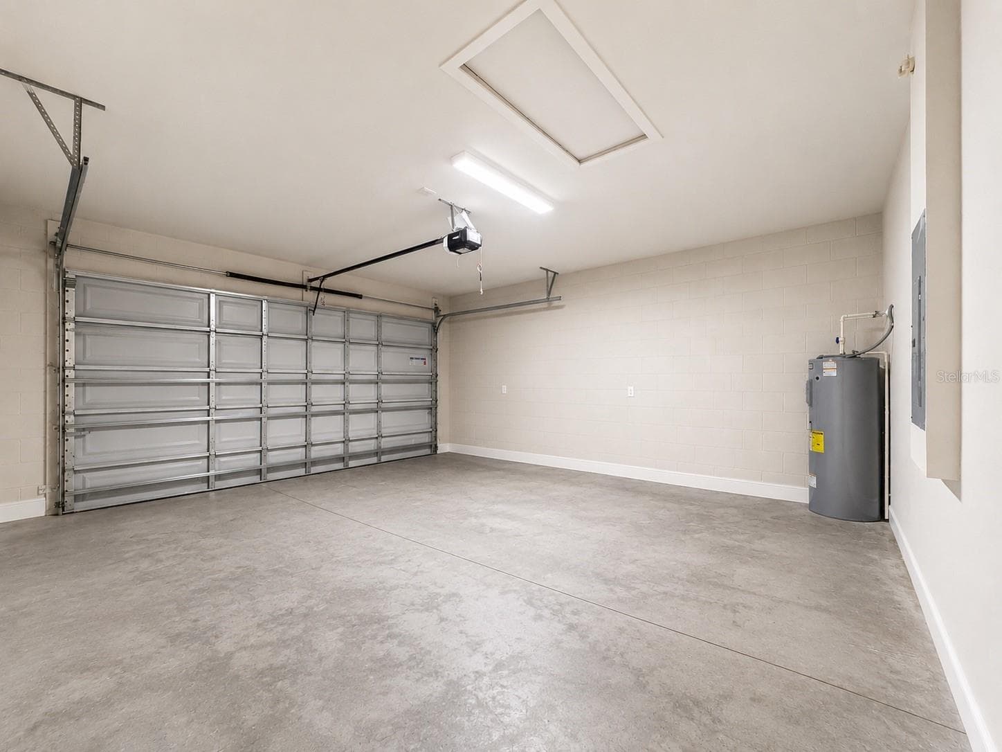 Single Family Residence at 807 SANTA BARBARA DR, SANFORD, photo 31 of 34