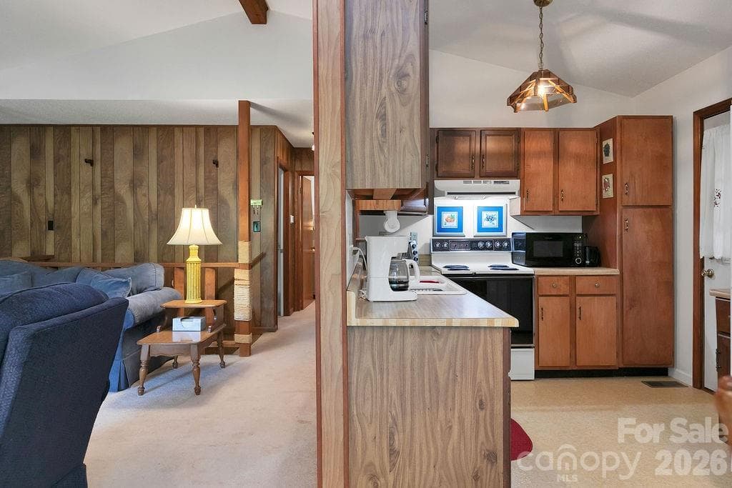 Single Family Residence at 108 Easy Street, Cedar Mountain, photo 17 of 44