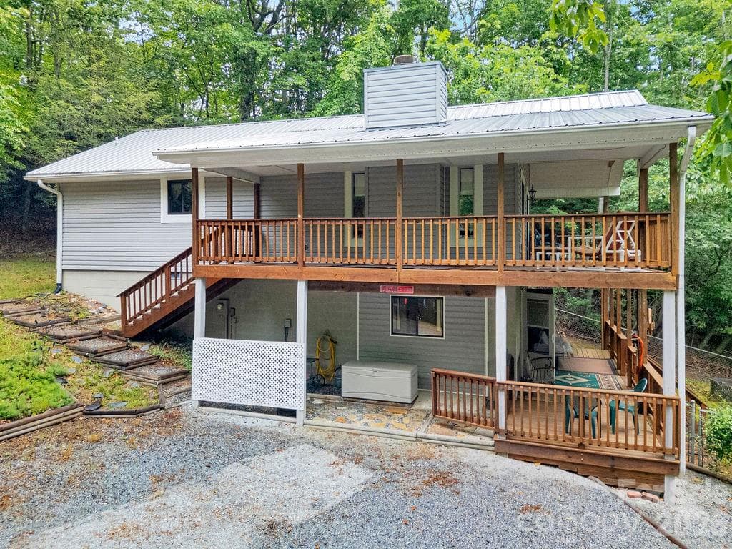 Single Family Residence at 108 Easy Street, Cedar Mountain, photo 42 of 44