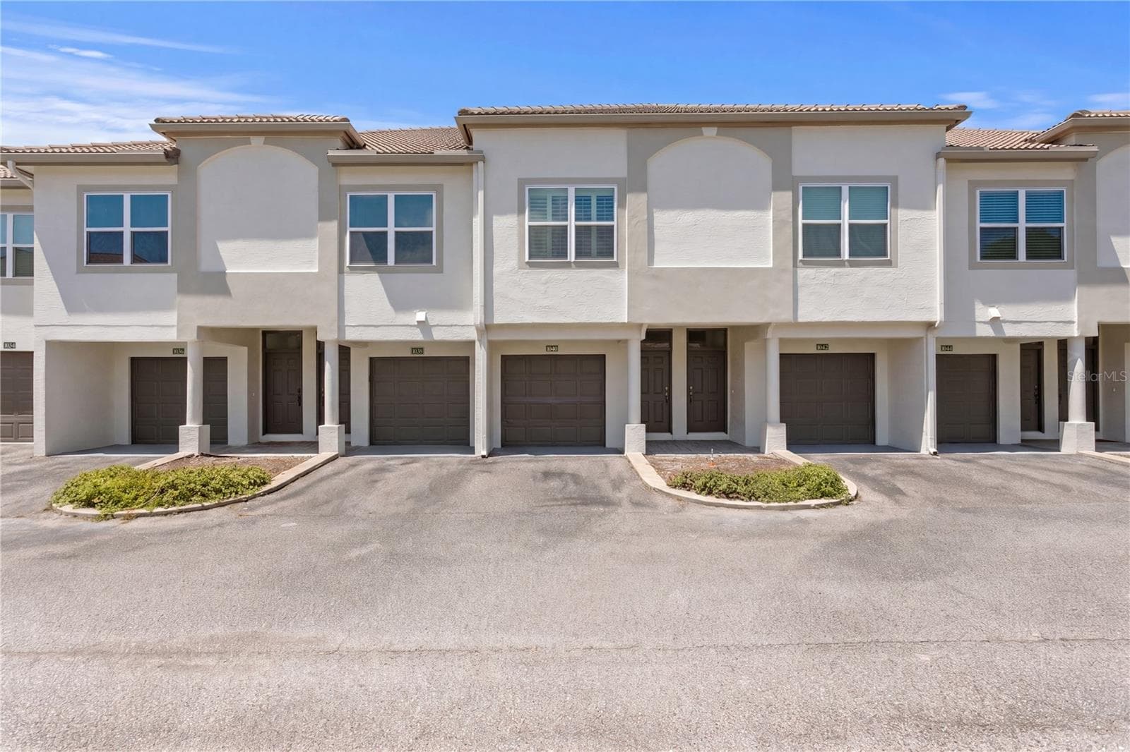 Garage Condo at 1040 NORMANDY TRACE RD, TAMPA, photo 2 of 37