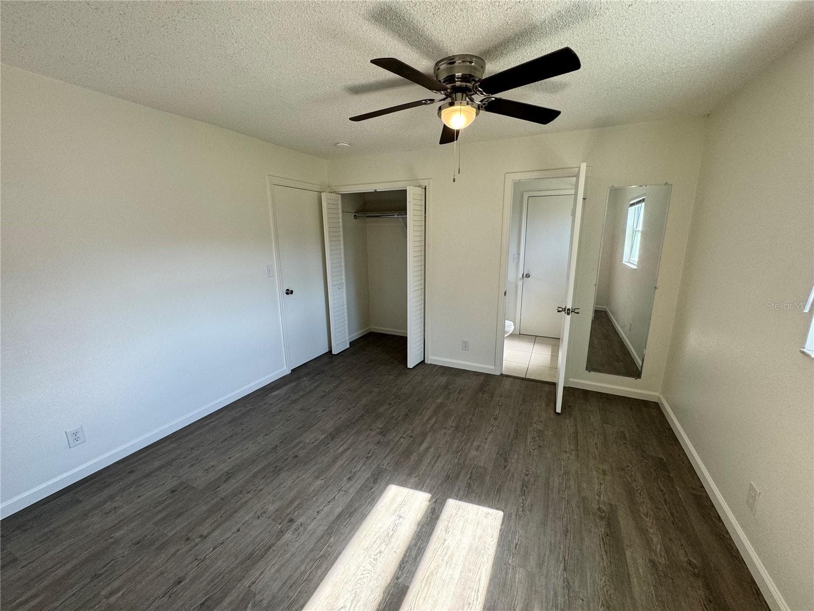 2240 bedroom 2 - 2242 & 2240 SW LOIS AVE, ARCADIA