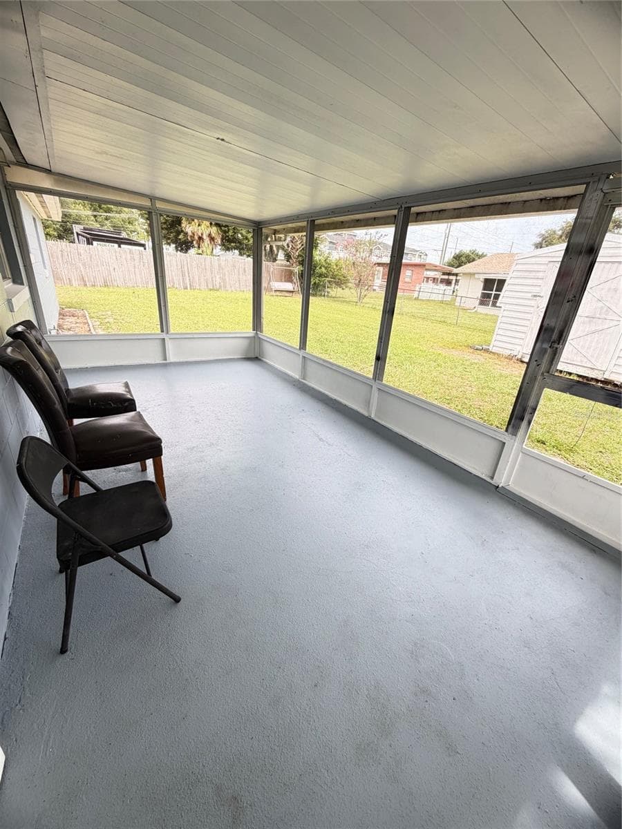 Back porch - 5 MOONLIGHT LN, WINTER HAVEN