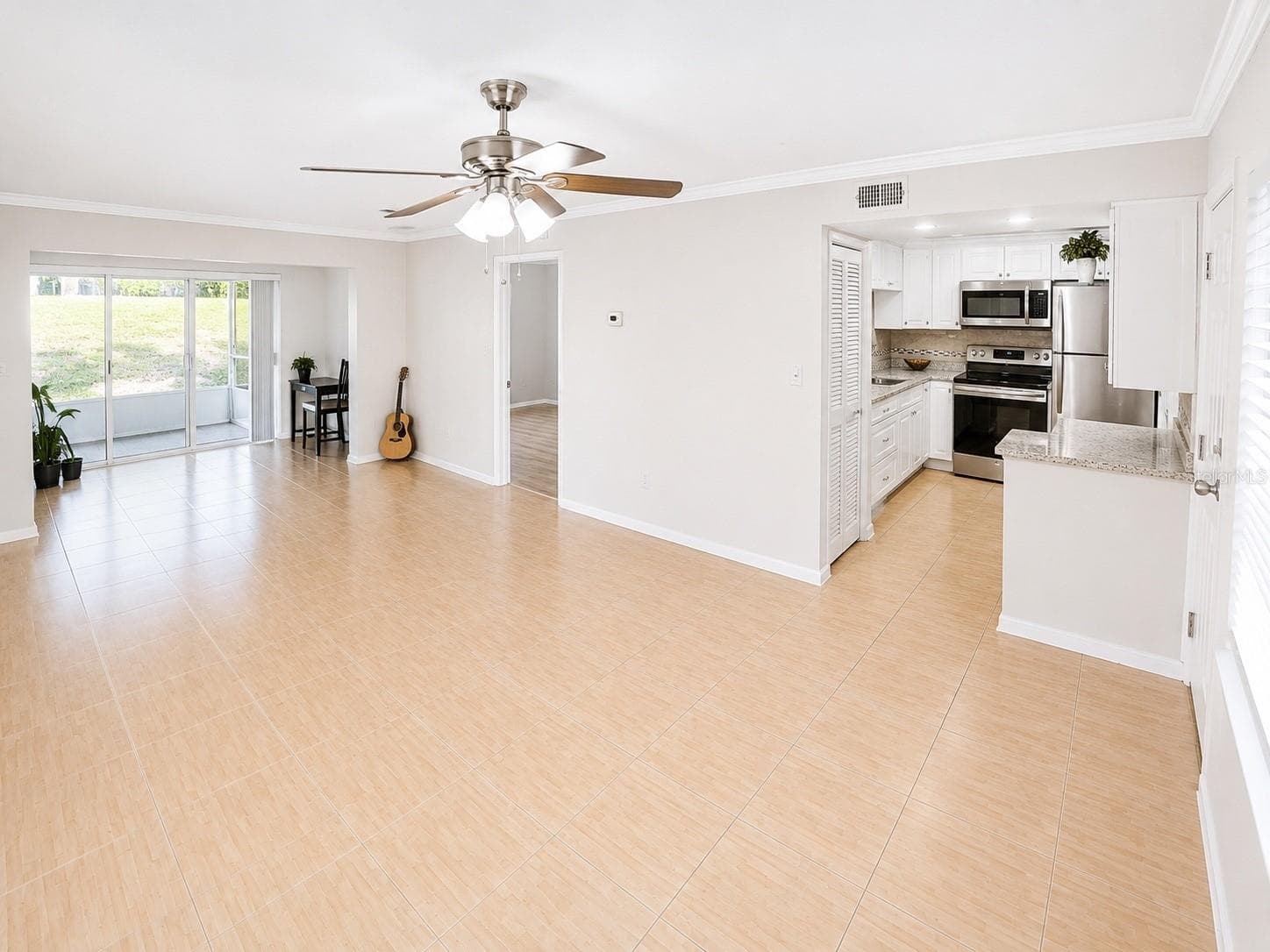 Condominium at 946 VIRGINIA ST #104, DUNEDIN, photo 4 of 10