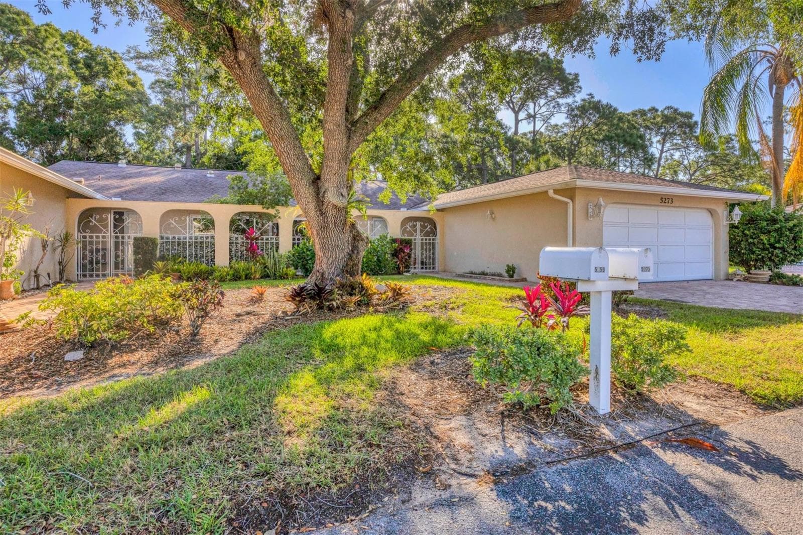 Villa at 5273 VILLA MAJORCA CT #25, SARASOTA, photo 2 of 28