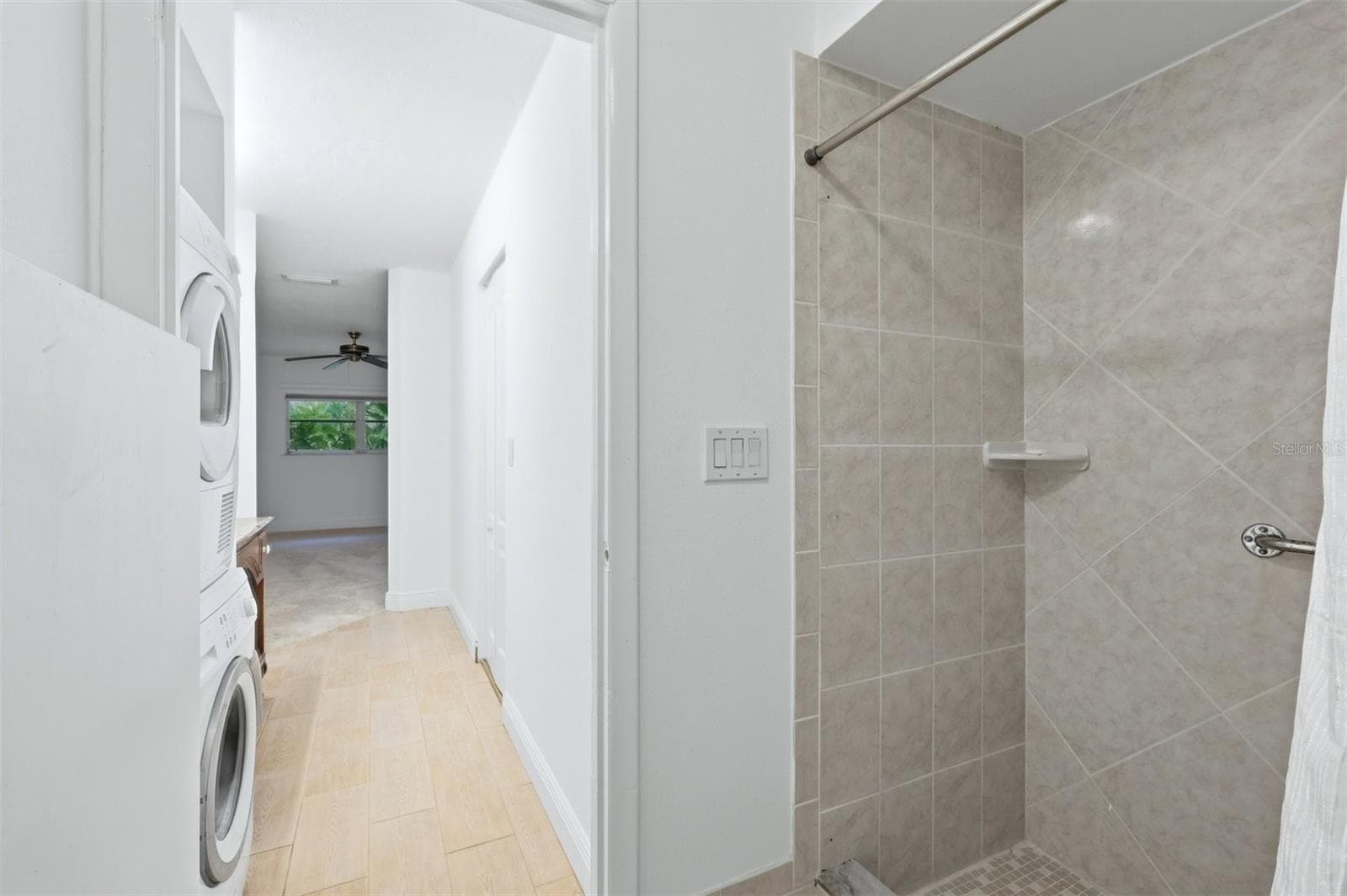 PRIMARY BATHROOM SHOWER - 5273 VILLA MAJORCA CT #25, SARASOTA
