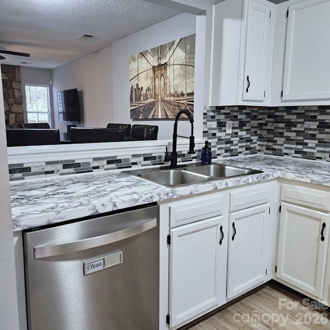 Townhouse at 8291 Golf Ridge Drive, Charlotte, photo 12 of 29