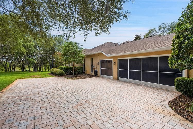 Single Family Residence at 10470 RAMBLE RIDGE CT, WEEKI WACHEE, photo 6 of 44