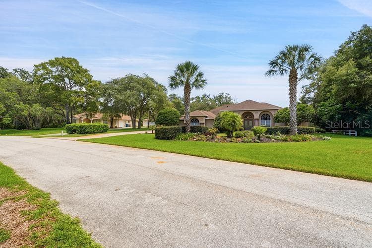Single Family Residence at 10470 RAMBLE RIDGE CT, WEEKI WACHEE, photo 7 of 44